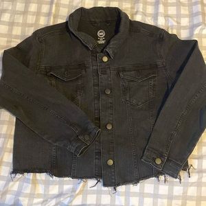 cropped black denim jacket